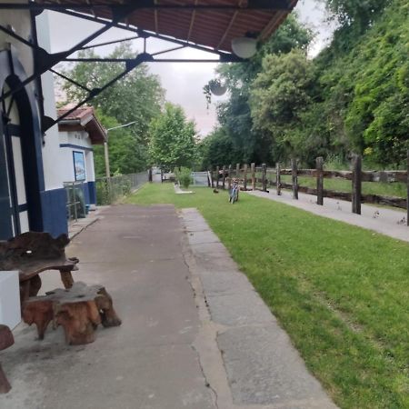 Castro Urdiales - La Vieja Estacion - Cerca De Bilbao ξενώνας Εξωτερικό φωτογραφία