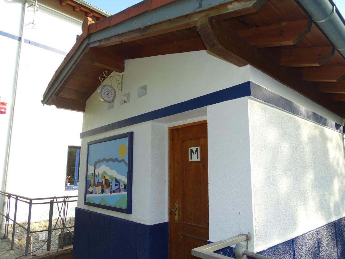 Castro Urdiales - La Vieja Estacion - Cerca De Bilbao ξενώνας Εξωτερικό φωτογραφία